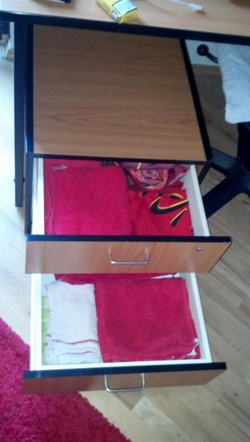 1A Comfortable, Private And Calm 4 Room Apartment, 2Km City Center, Private Car Park, Full Equipped Kitchen, Private And Stable Wifi, One Minute Tram Station, Smart Tv, Whatsapp Support, No Additional Costs! Eur 500 Cashback For 2 Months Mannheim Exterior foto