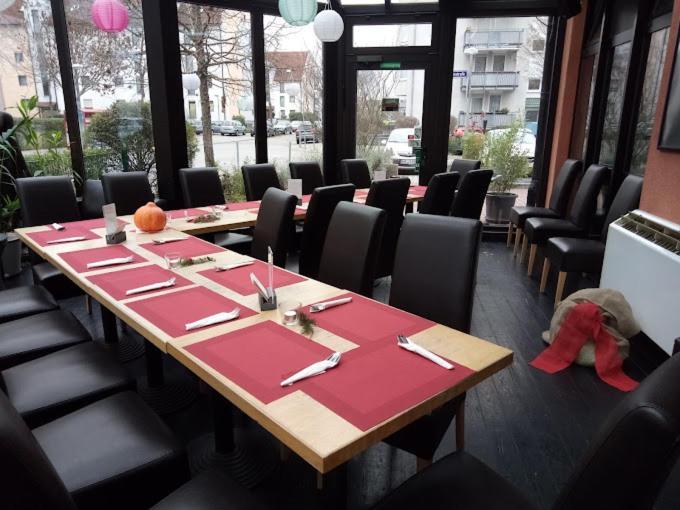1A Comfortable, Private And Calm 4 Room Apartment, 2Km City Center, Private Car Park, Full Equipped Kitchen, Private And Stable Wifi, One Minute Tram Station, Smart Tv, Whatsapp Support, No Additional Costs! Eur 500 Cashback For 2 Months Mannheim Exterior foto